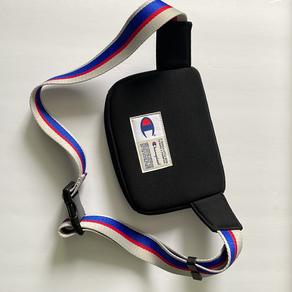 CHAMPION  Black Belt bag, Fanny pack, extended strap. - Picture 3 of 7